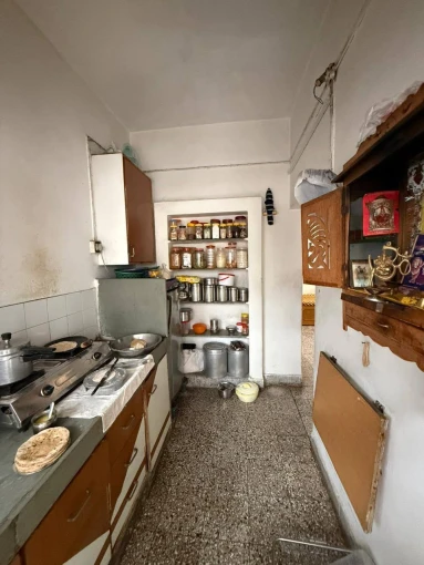 Gallery image 7 : 1 BHK Flat at Vastrapur