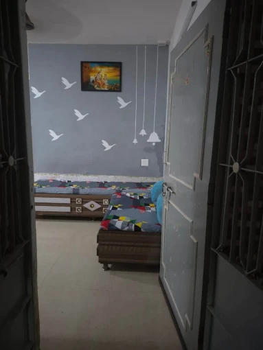 Gallery image 3 : 1 BHK Flat at Prahlad Nagar