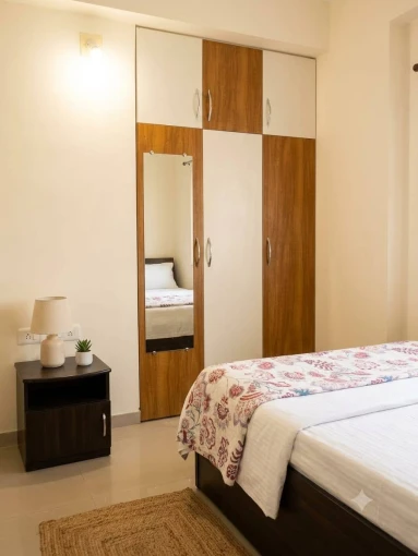 Gallery image 4 : 1 BHK Flat at S G Highway