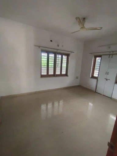 Gallery image 3 : 4 BHK Bungalow / Vila at Sola